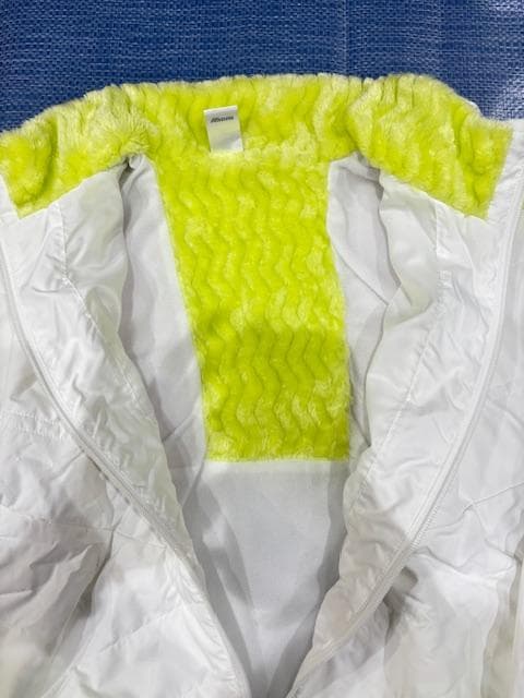 新品　Mizuno ウォームアップ レディースLサイズ アウター
