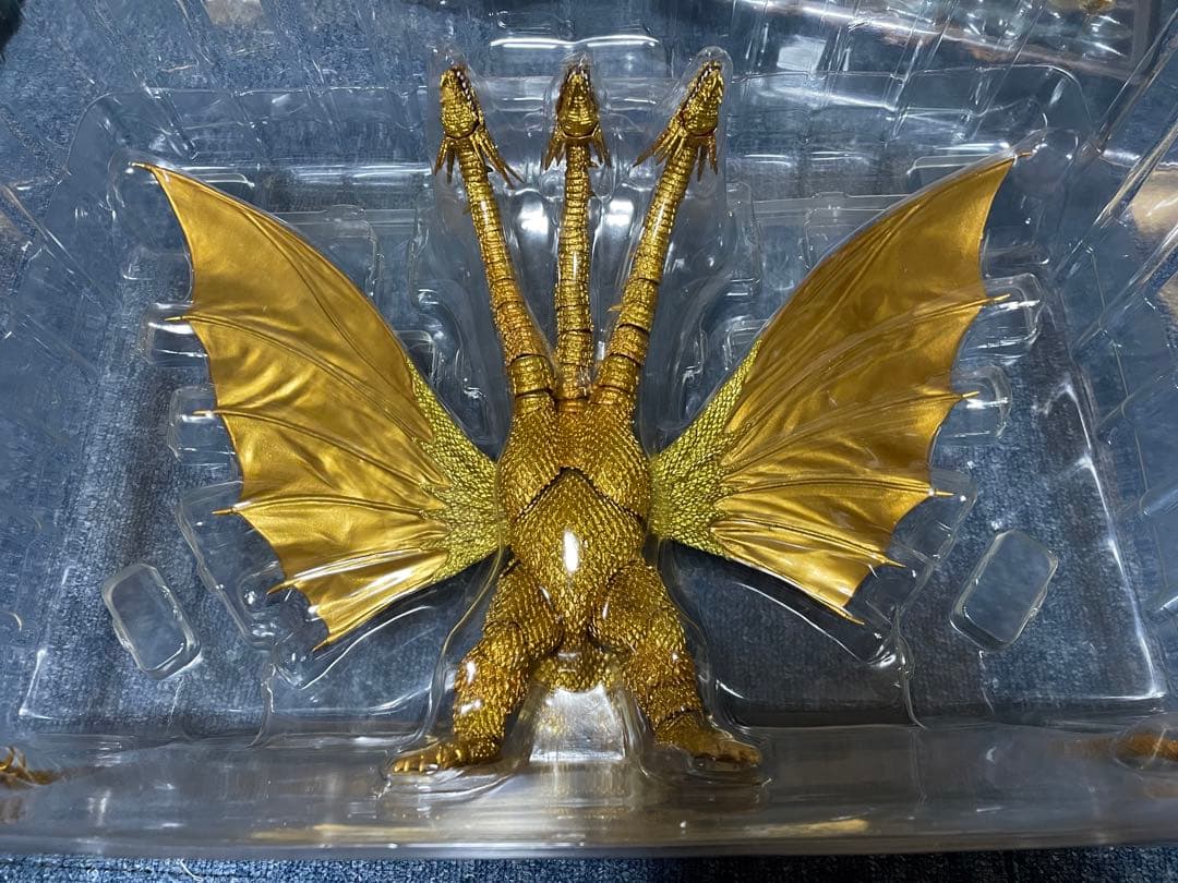 S.H.MonsterArts キングギドラSpecial Color Ver.