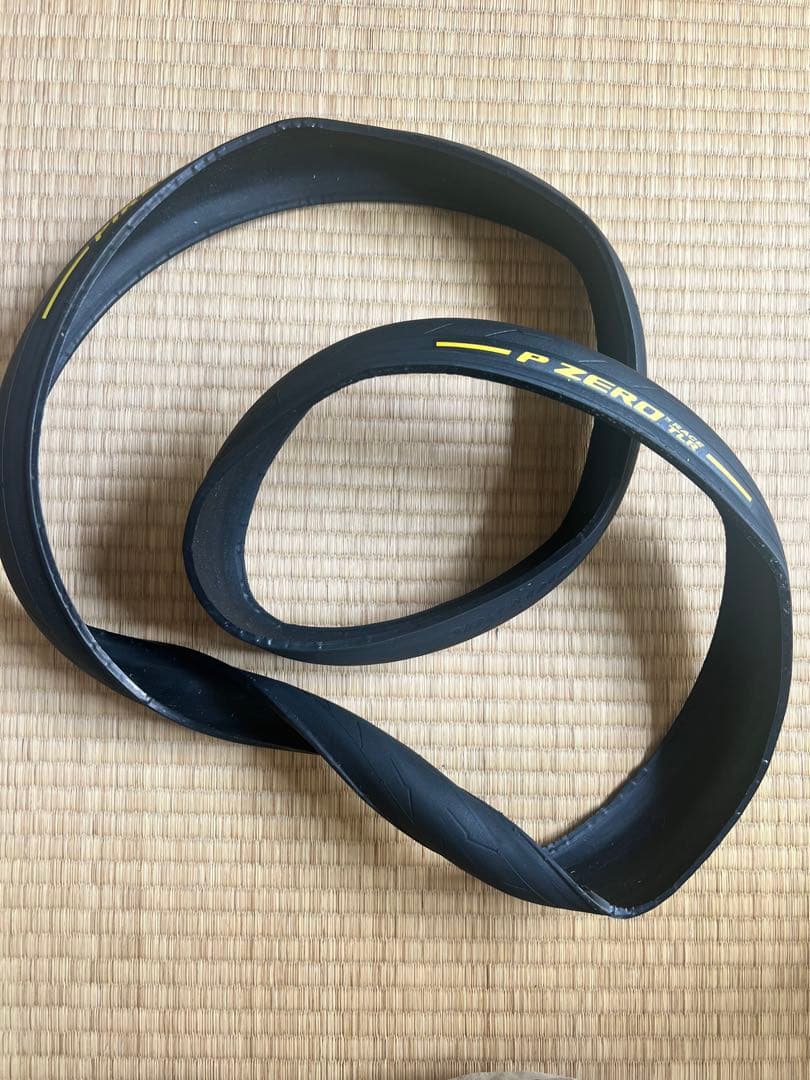Pirelli P ZERO RACE 700x28C チューブレスタイヤ2本
