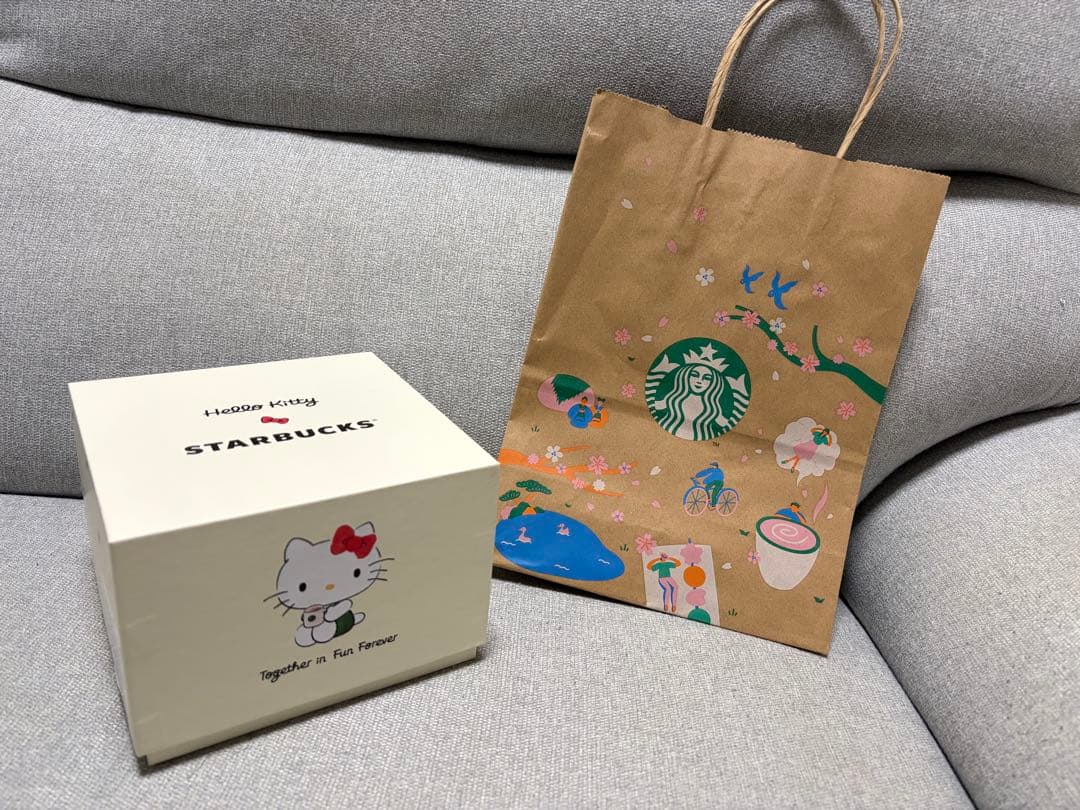 【未使用】ハローキティ スターバックス STARBUCKS マグカップ