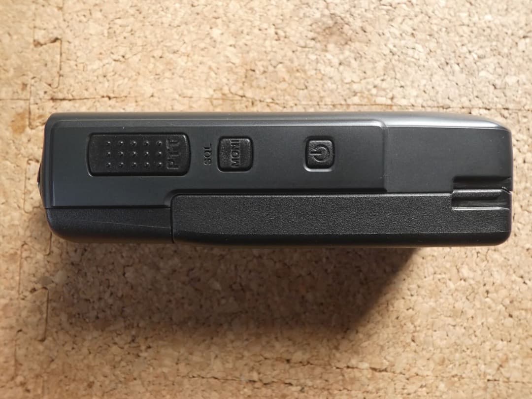 TH-D74 UV FMトランシーバー