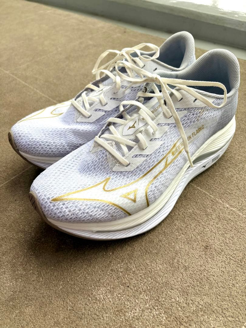 ミズノMizuno ウェーブリベリオンフラッシュ2 ランニングシューズ　28cm