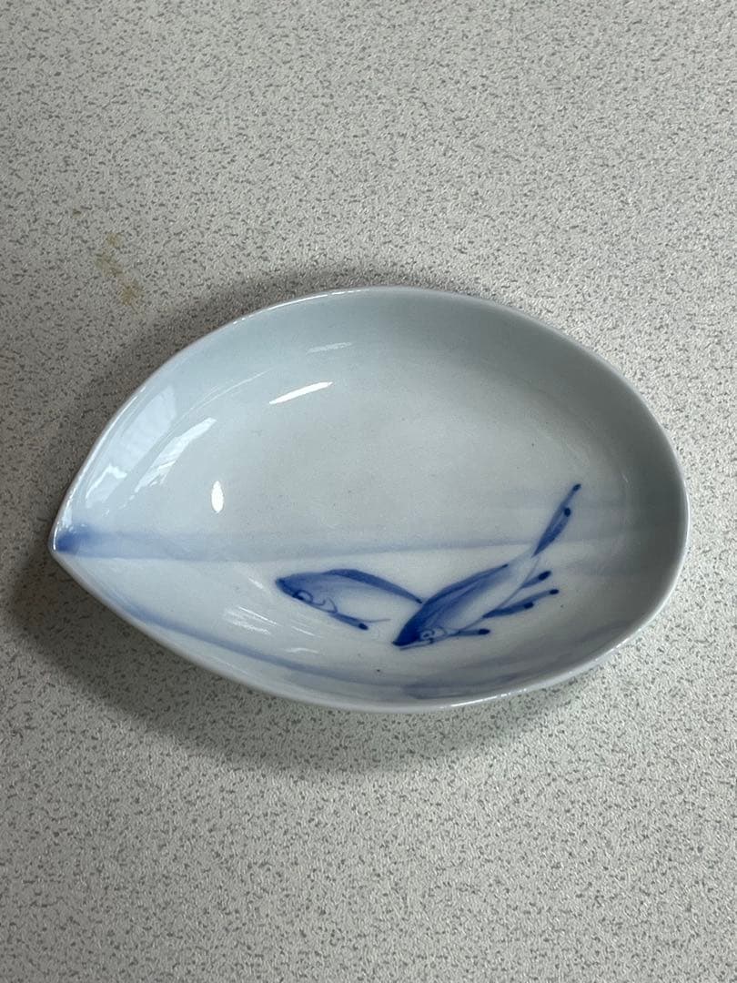 小皿　染付磁器　鮑形　幹山