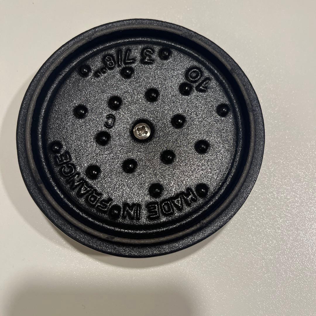 STAUB LA COCOTTE 鍋グレー　10センチ