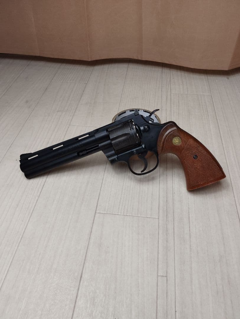 タナカ　Colt Python 357 Magnum コルトパイソン