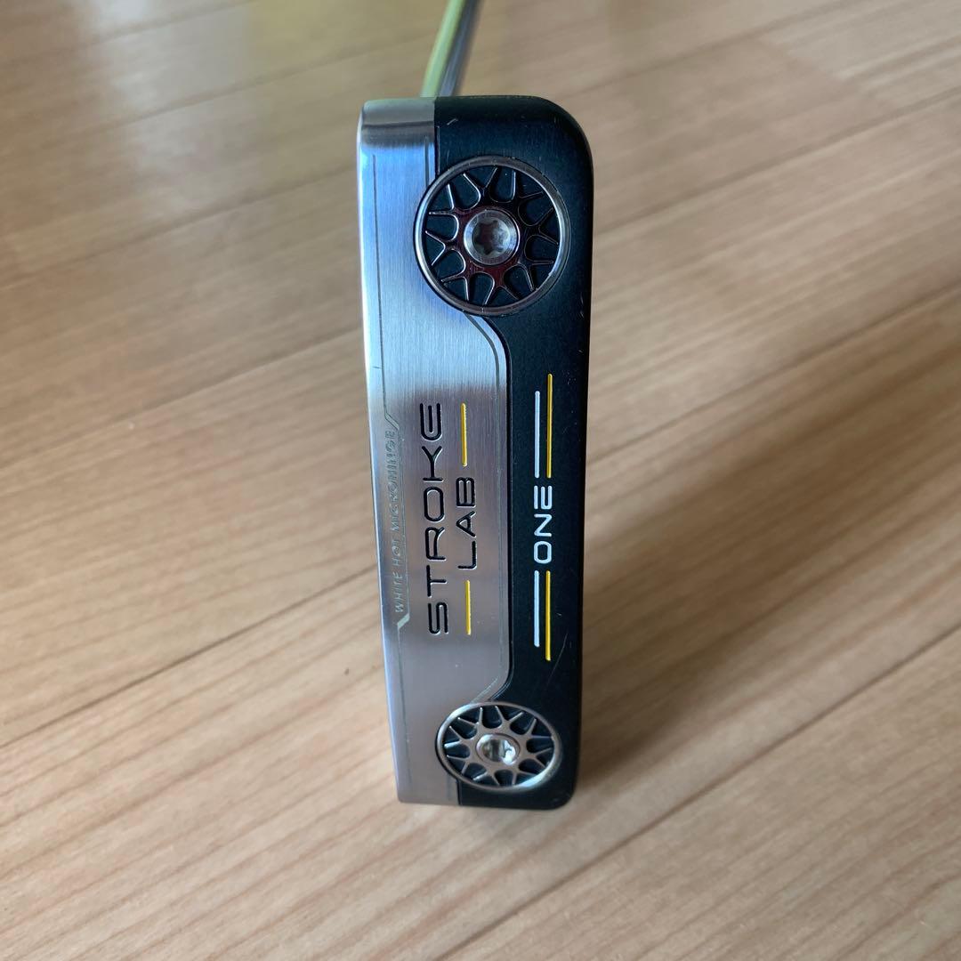 ODYSSEY STROKE LAB ONE パター33インチ　ベッドカバー付き