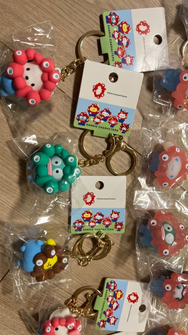 コンプリート　14こセットサンリオミャクミャク　キャラクターキーホルダーセット