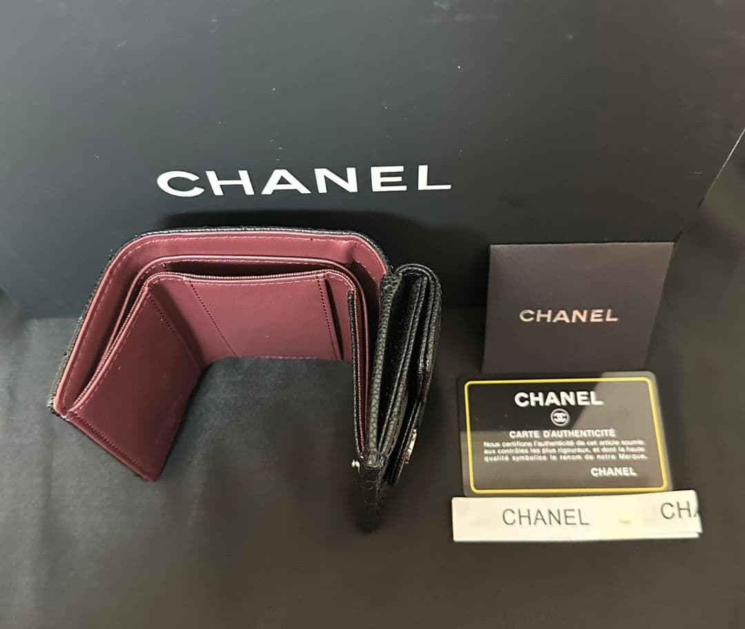 CHANEL ノベルティ キルティング レザー 財布ブラック