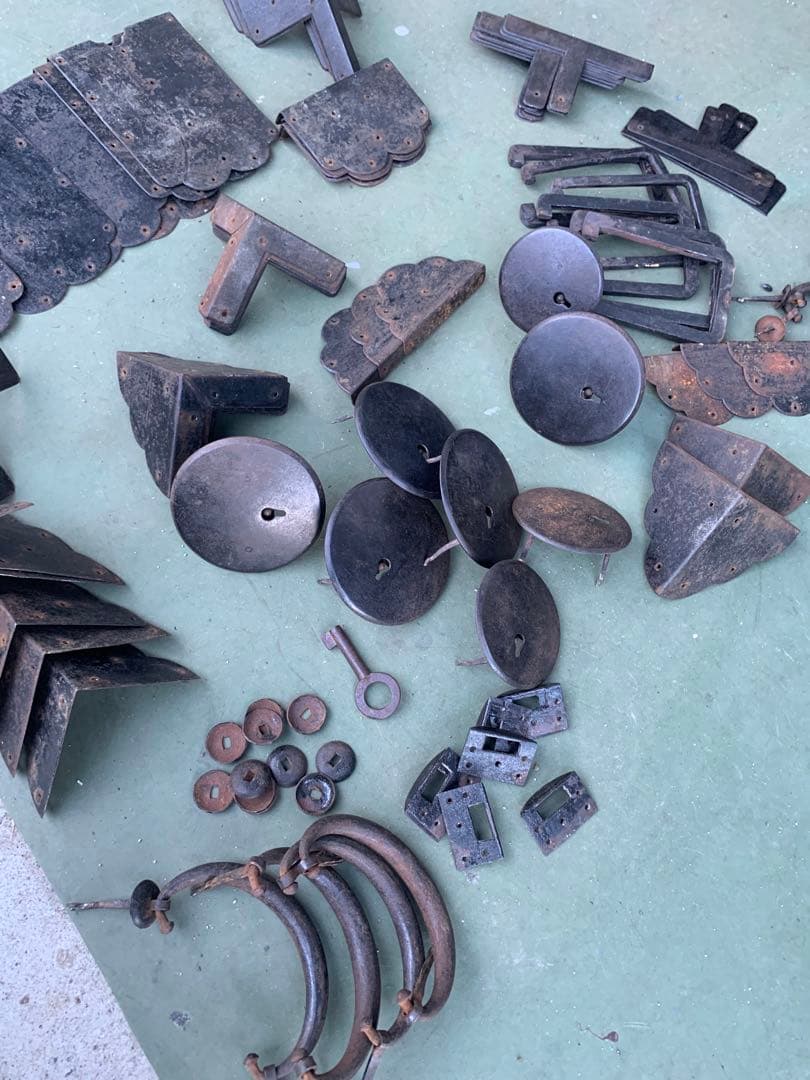 アンティーク箪笥金具カギ付き