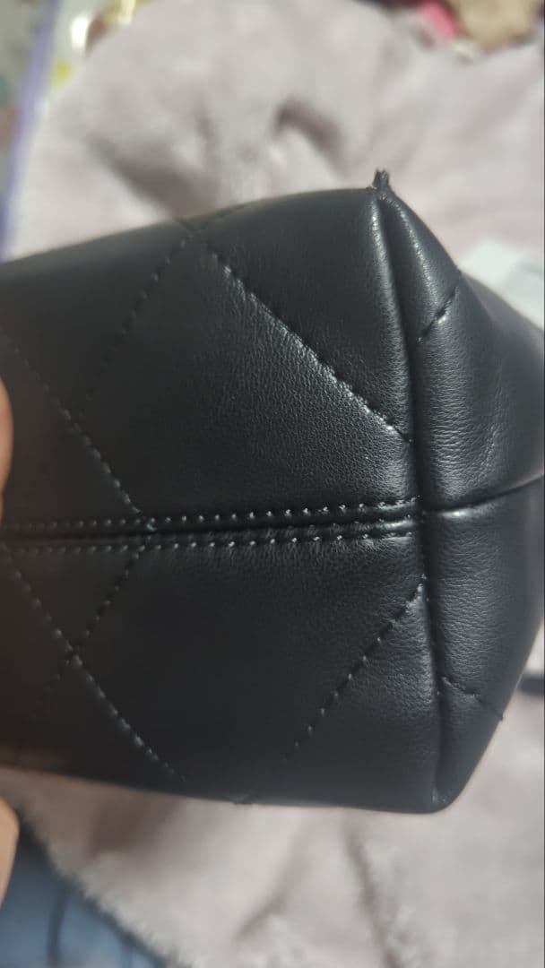 Chanel ノベルティ黒 キルティングレザーバッグ