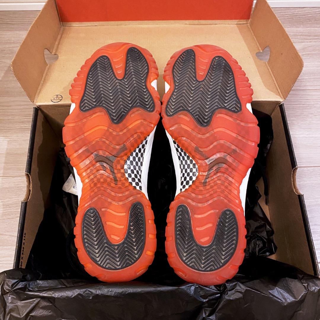 AIR JORDAN 11 Black/Red（1995年オリジナルモデル）
