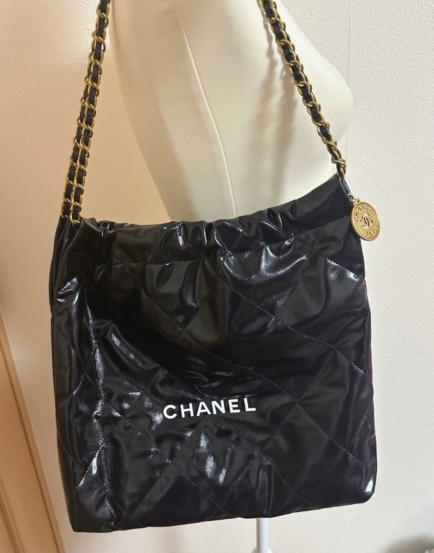 CHANELノベルティ キルティングレザーショルダーバッグブラック