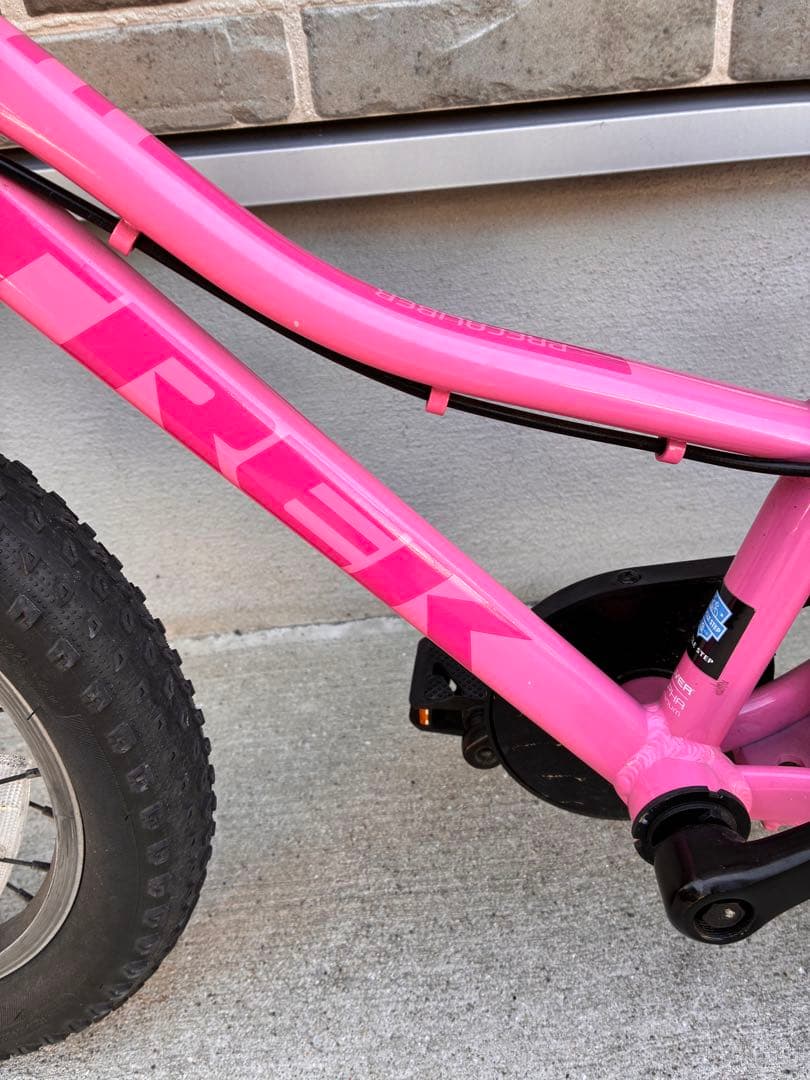 TREK PRECALIBER16 16インチ　ピンク色　MTB