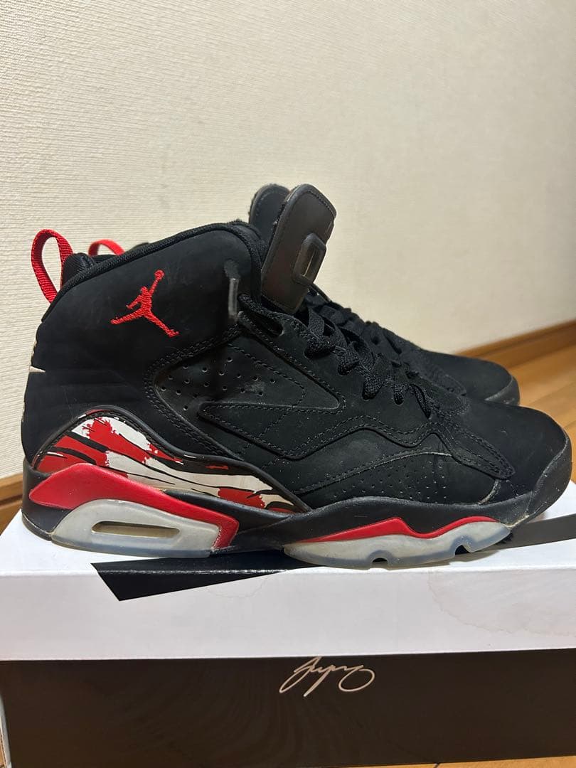 ナイキジャンプマン MVP Black White University Red