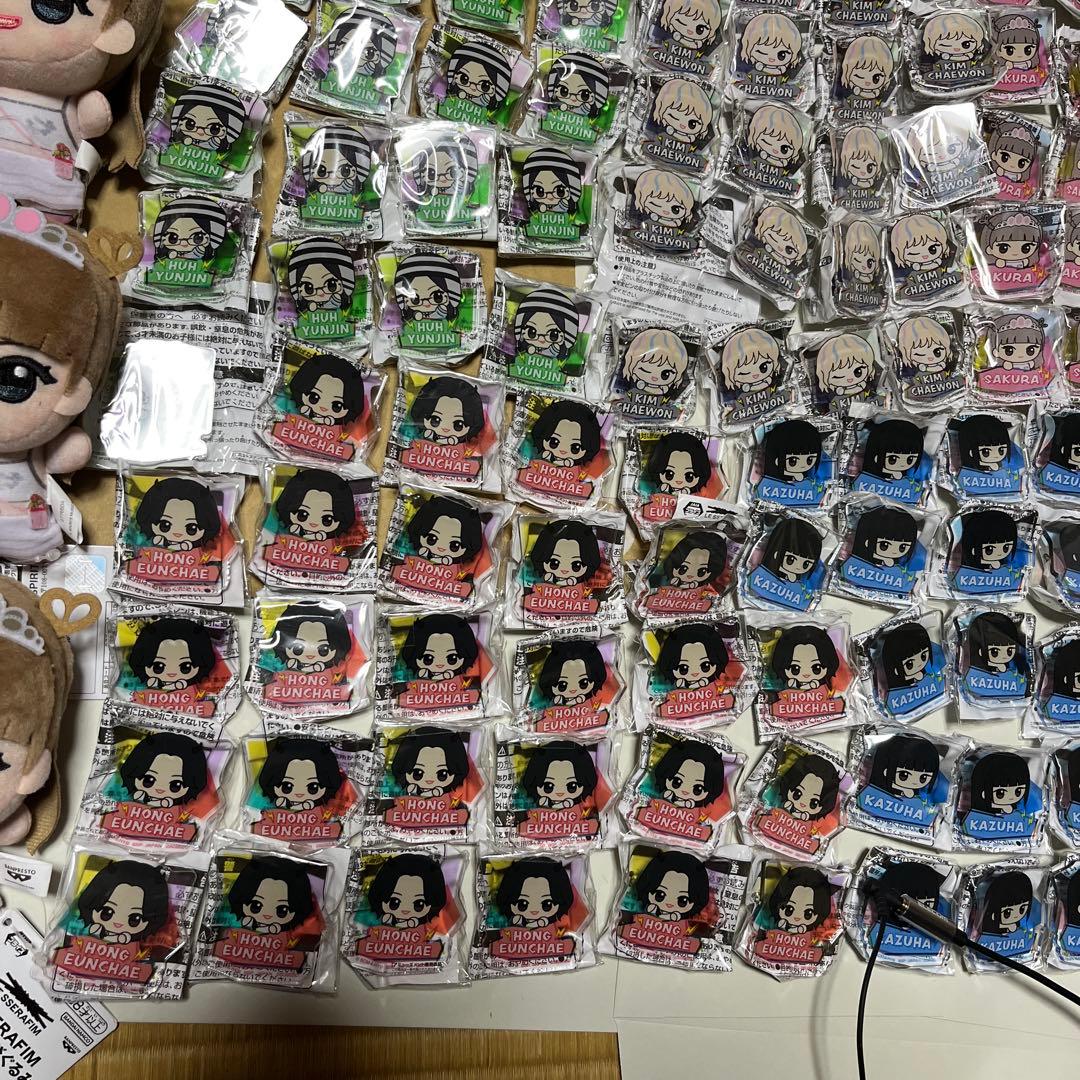 157個 LE SSERAFIM ルセラフィム ちびぐるみ アクリルバッジ