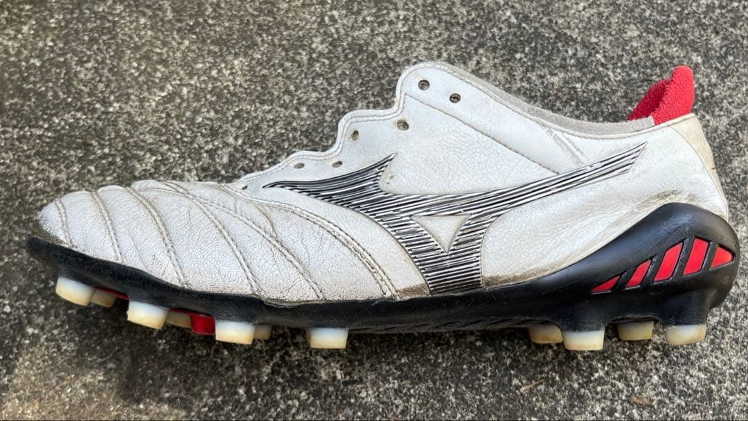Mizuno モレリア　ネオ　4