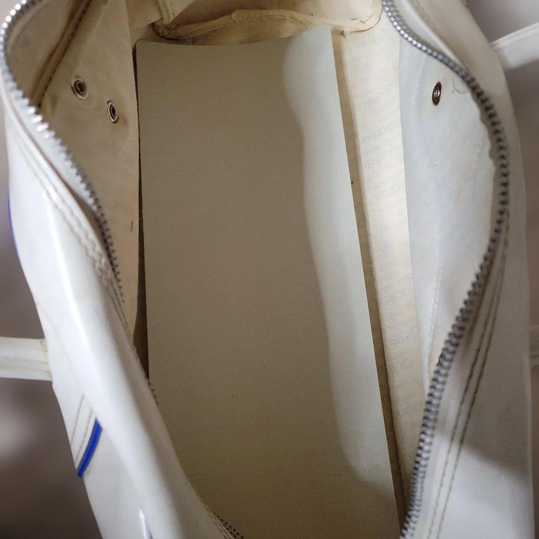 adidas エナメルボストン