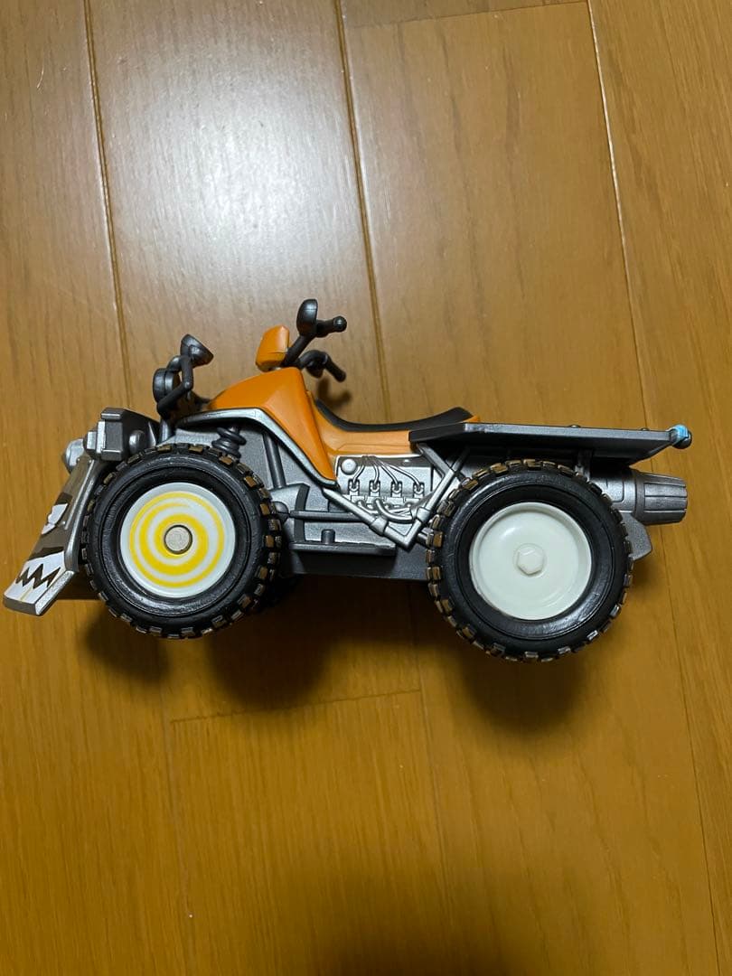 Fortnite Quadcrasher Burnout フィギュア付き
