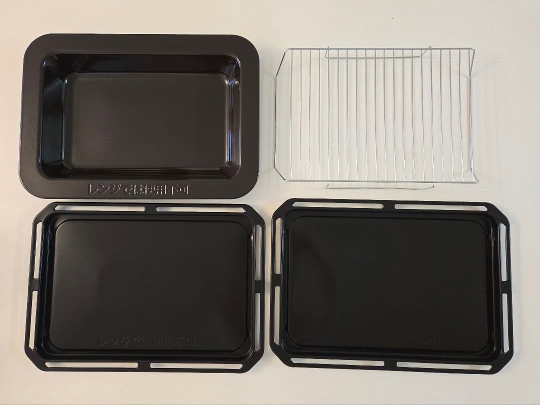 【新品未使用】TOSHIBA 石窯ドーム 角皿２枚・網焼きグリル　深皿セット天板