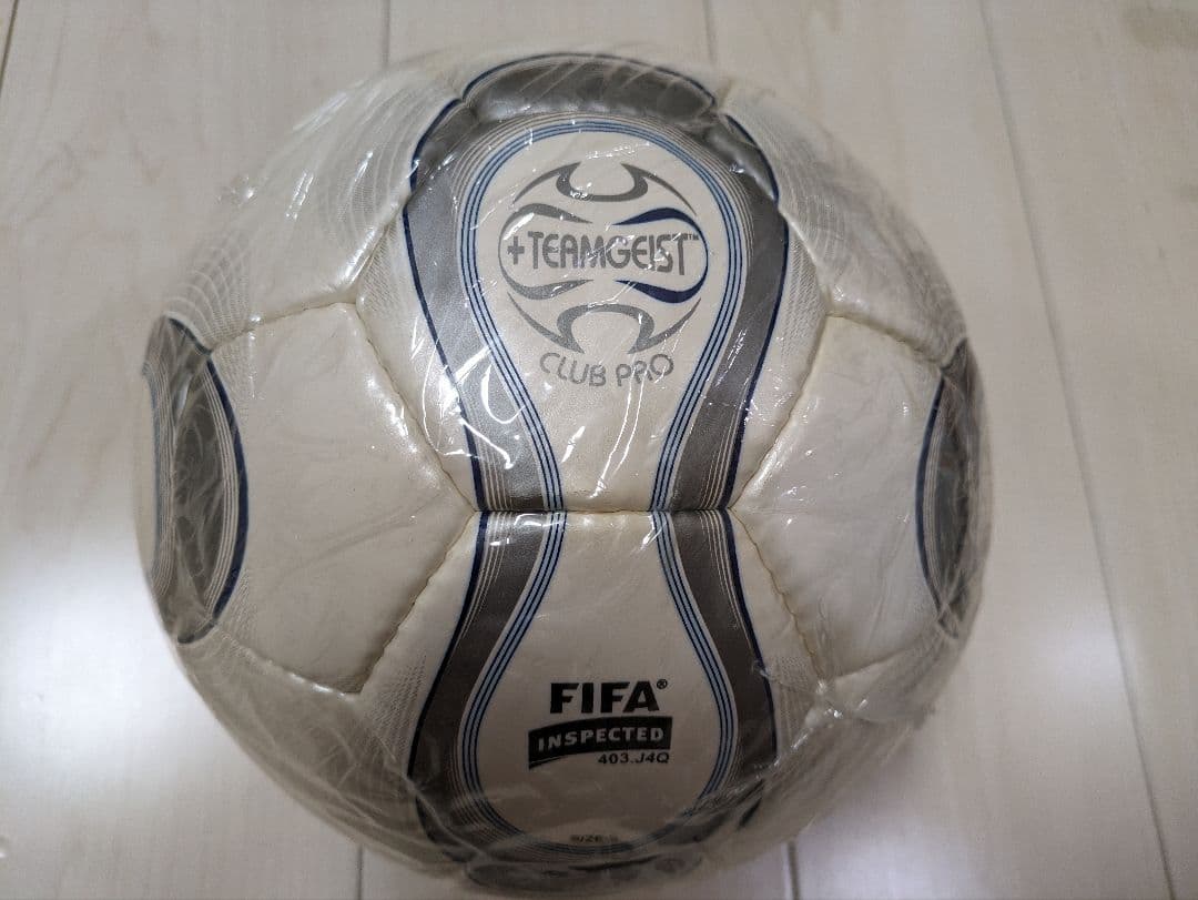adidas チームガイスト2006 ワールドカップ(サッカーボール5号球検定球