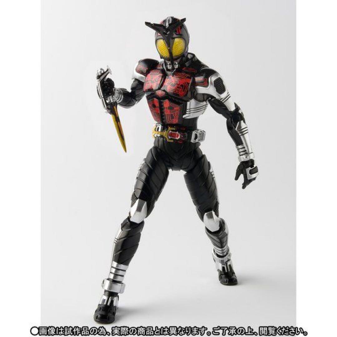 【輸送箱未開封】S.H.Figuarts(真骨彫製法) 仮面ライダーダークカブト