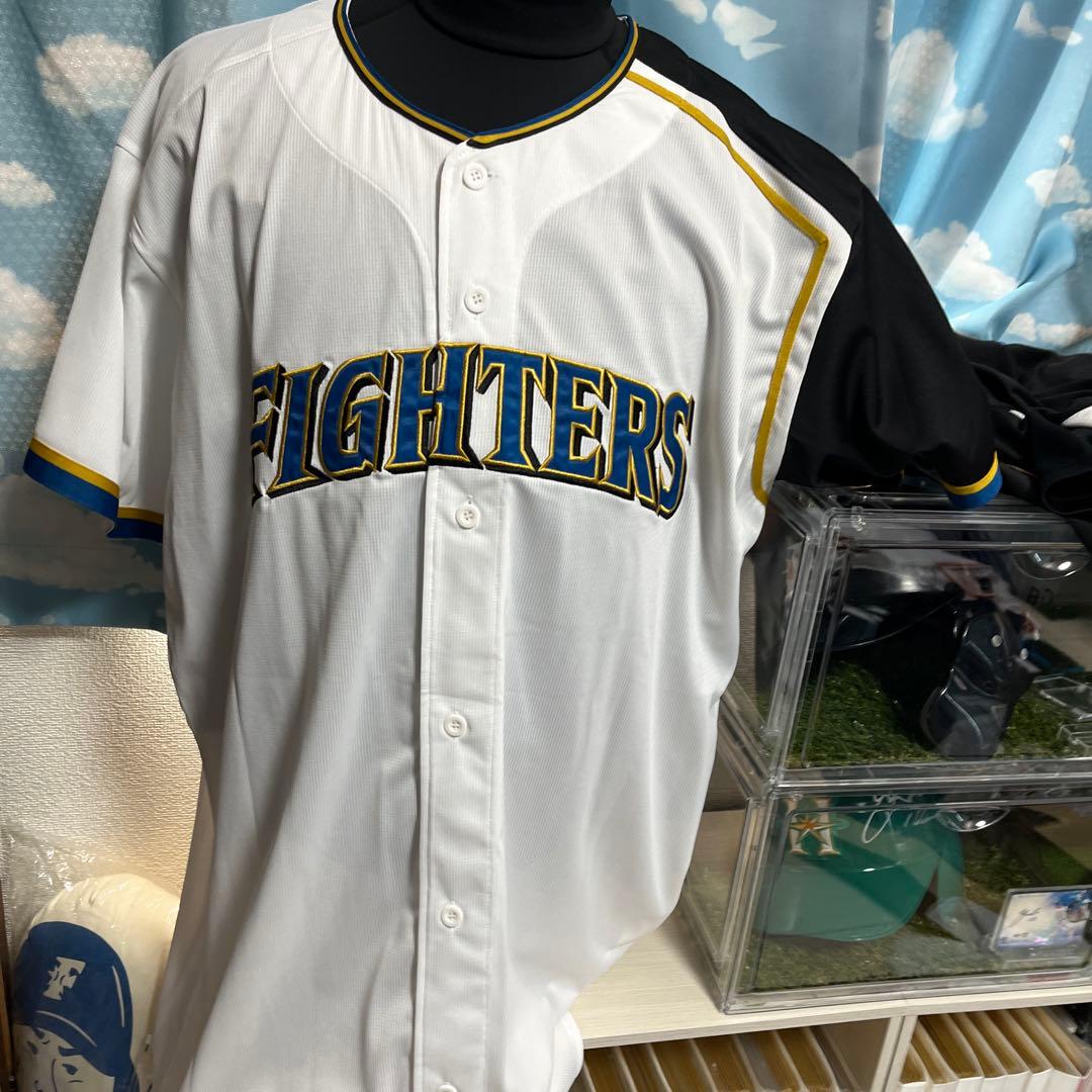日本ハムファイターズ　新品　伊藤大海　FIGHTERS サイン入りユニフォーム