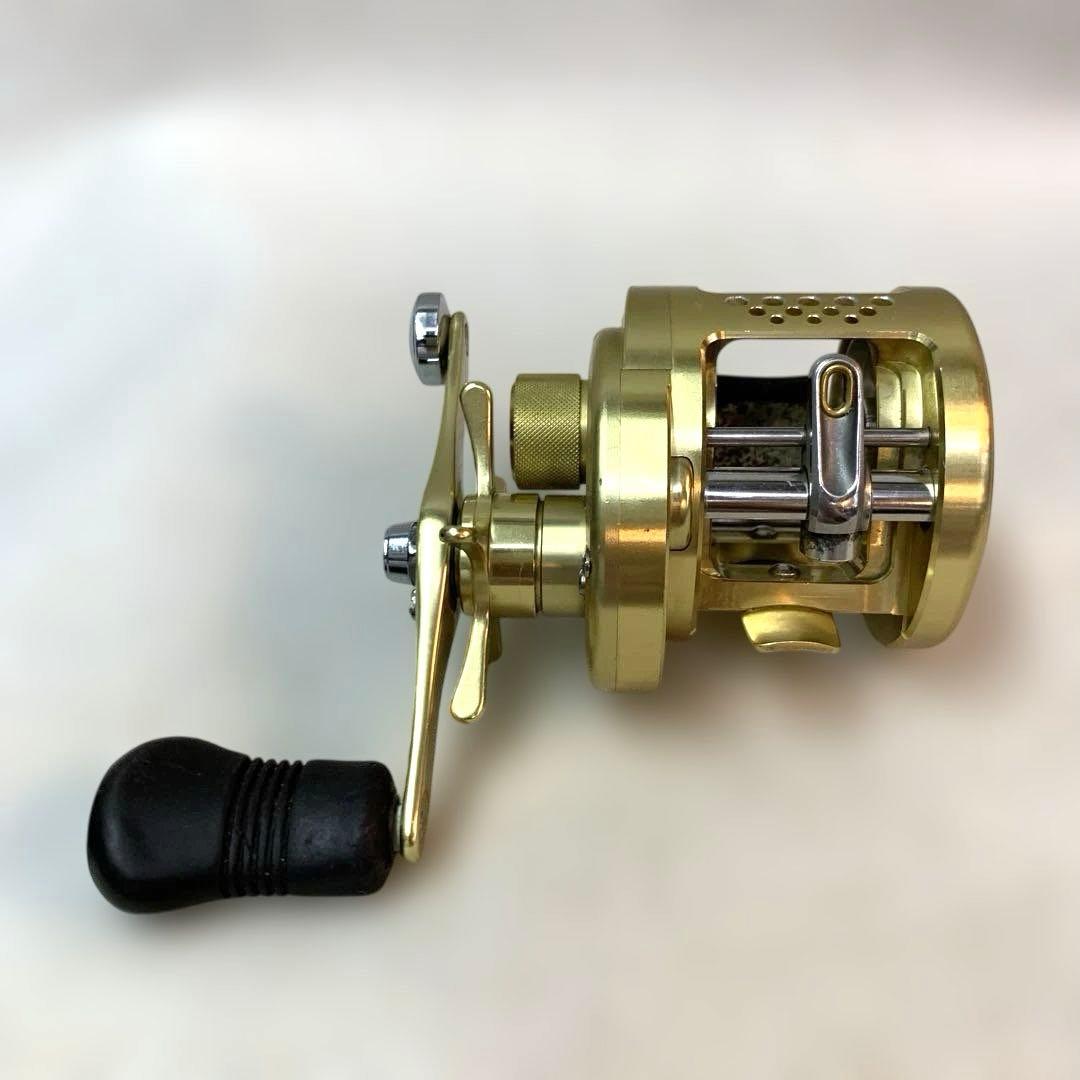 SHIMANO CALCUTTA CONQUEST 400F スプール無し