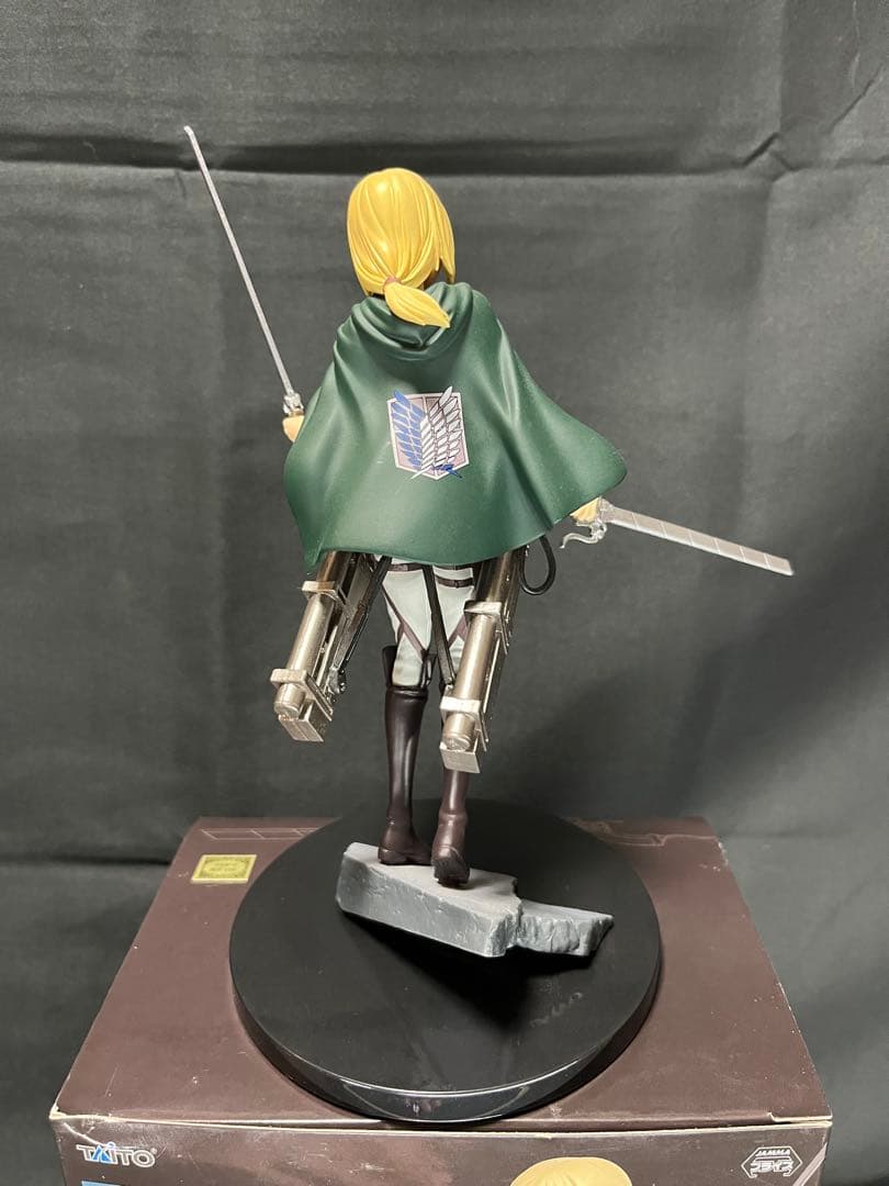 きち出品　進撃の巨人 クリスタ・フィギュア