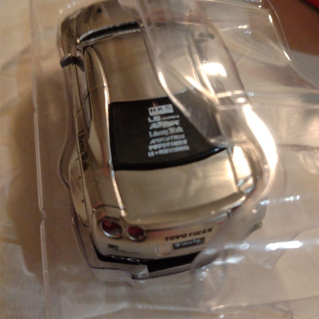 mini gt LBWK リバティウォーク　日産スカイライン　サテンシルバー