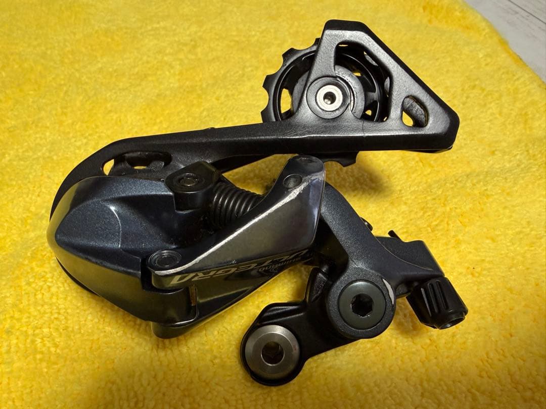SHIMANO ULTEGRA(R8000-SS)リアディレイラー11S(中古)