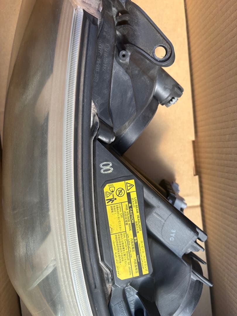 エステマ　ACR50W ヘッドライト 左右