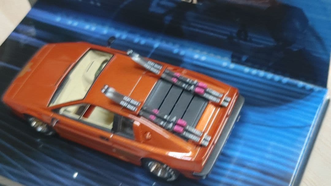Lotus Esprit Turbo ジェームスボンド007 ミニカー 1/43