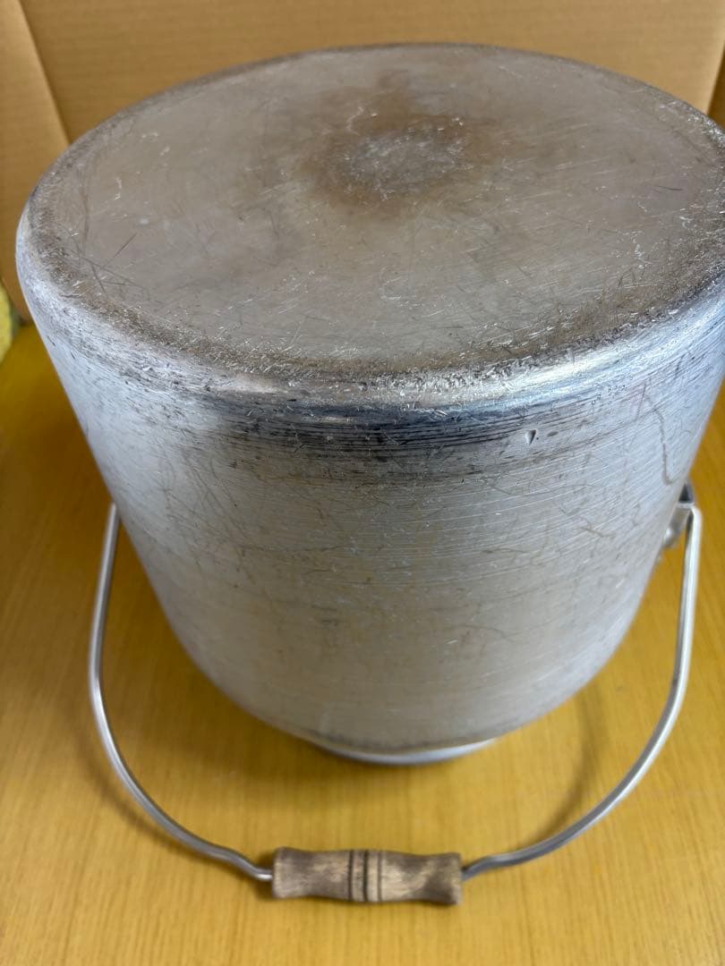 昭和レトロ　ミルク缶　アンティーク・オブジェ（１）