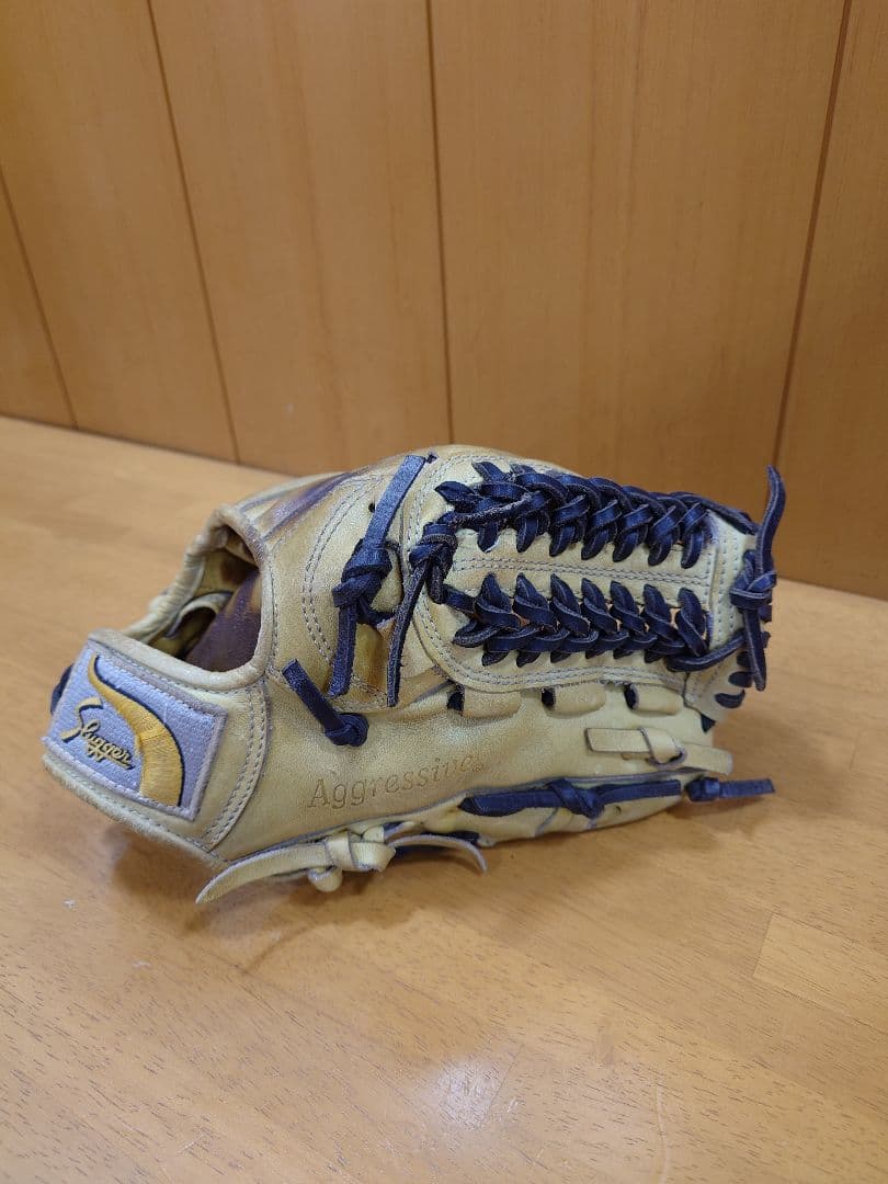 硬式グローブ 内野手用 久保田スラッガー　さらに値下げしました