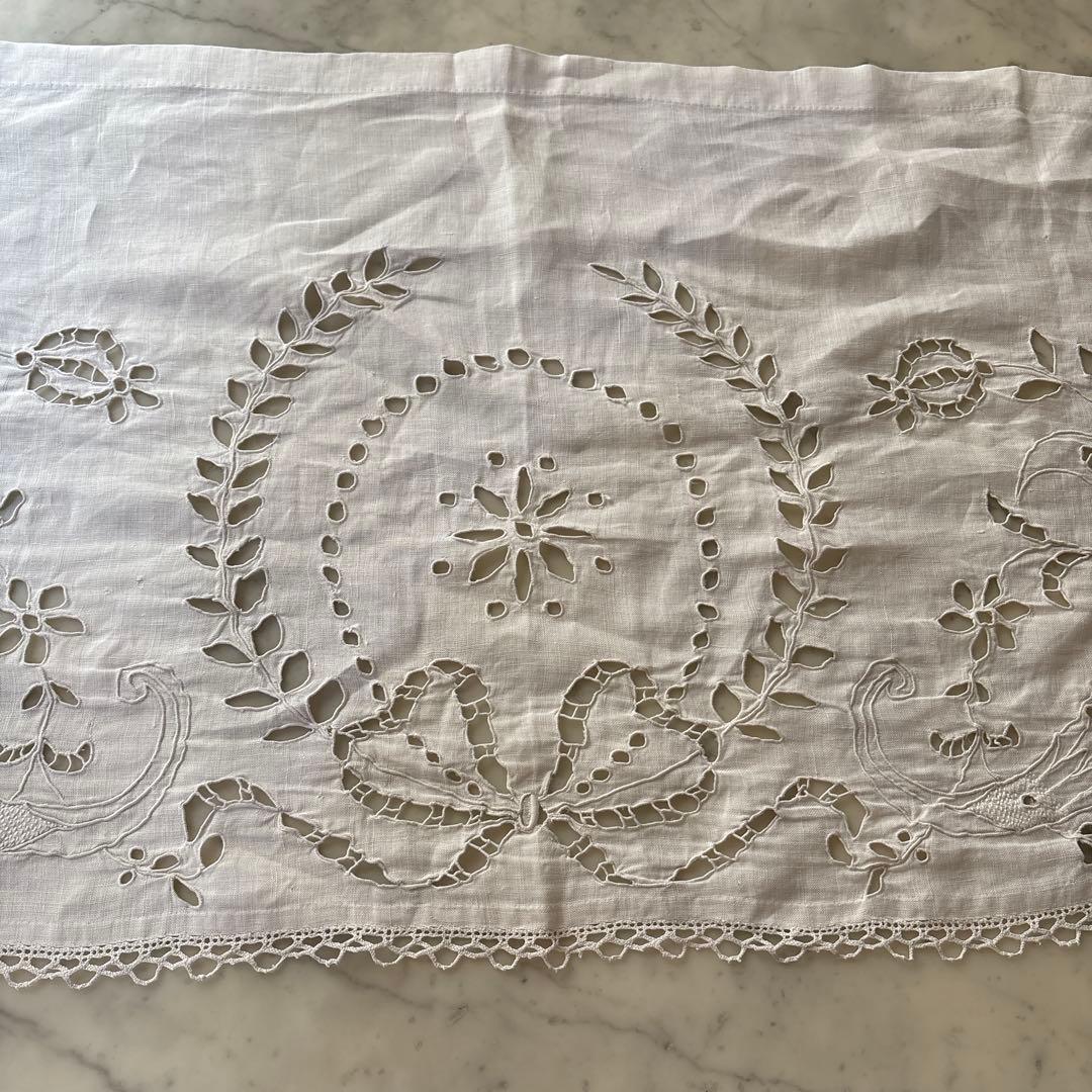 フランス　アンティーク　棚飾り布　レース生地　リネン　手刺繍