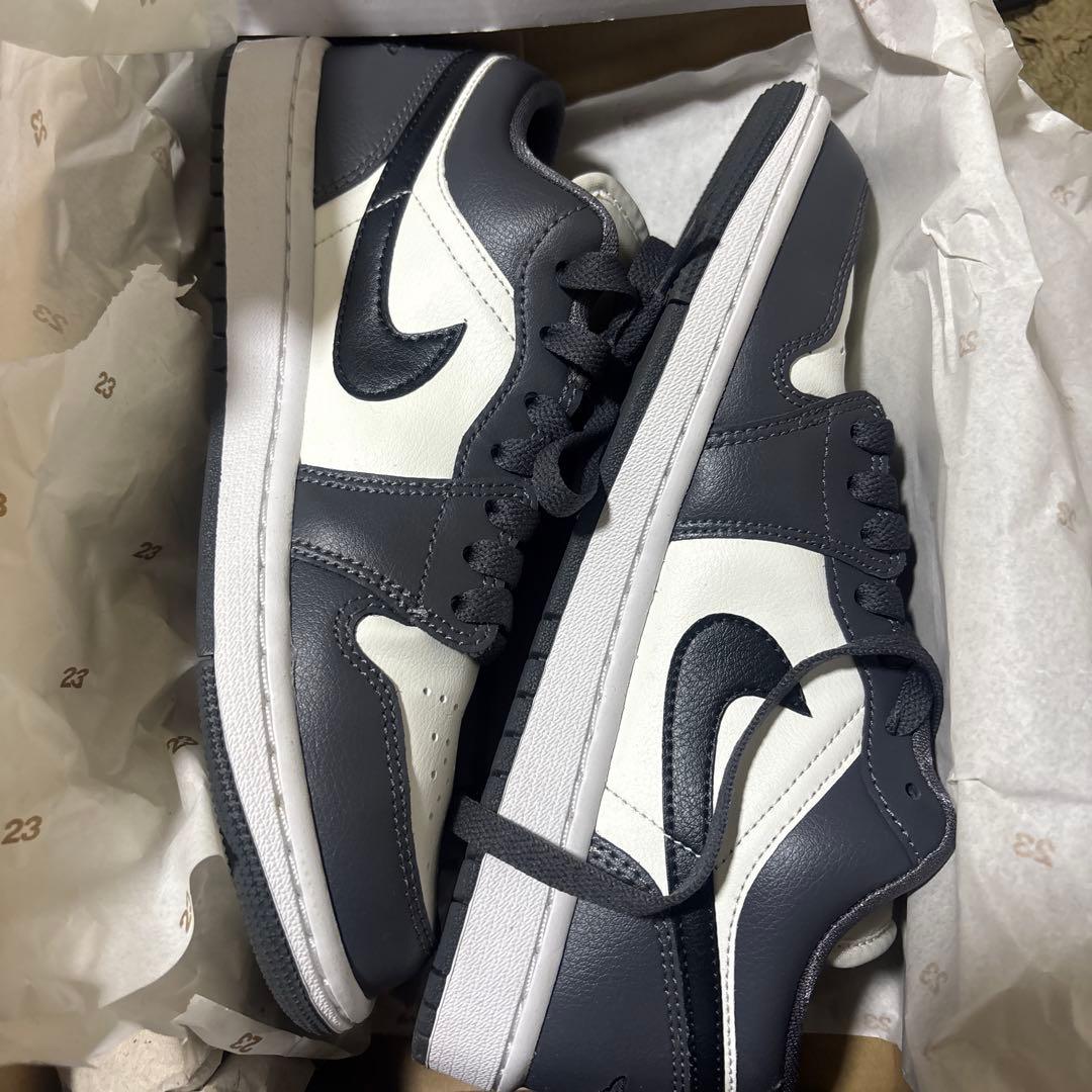 Nike Air Jordan 1 Low グレー/ホワイト 24.5