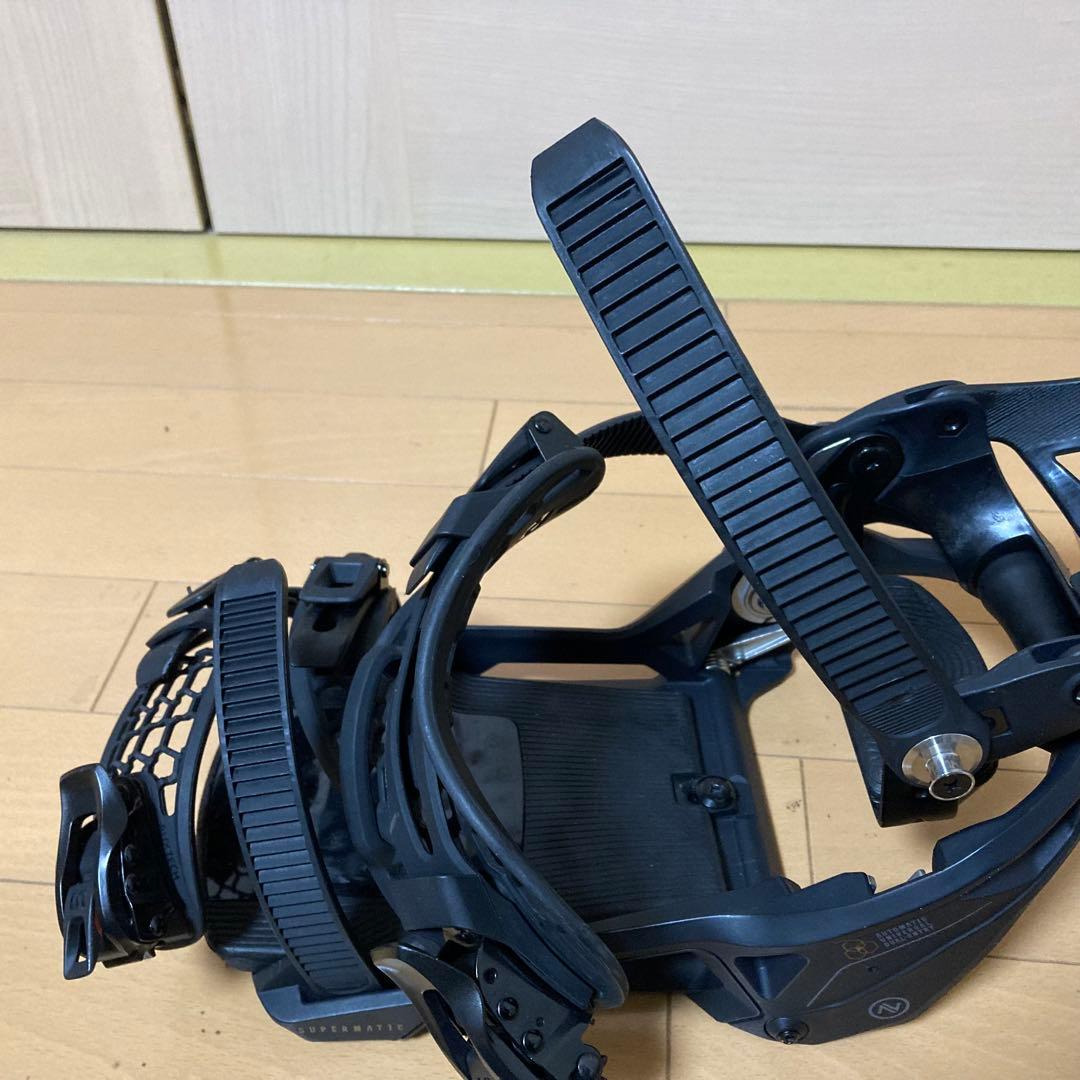 ナイデッカースノーボードビンディング