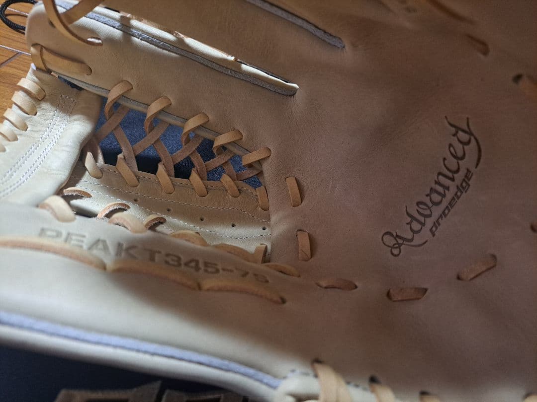 PEAKT345-78 硬式グローブ ベージュ 収納袋付き