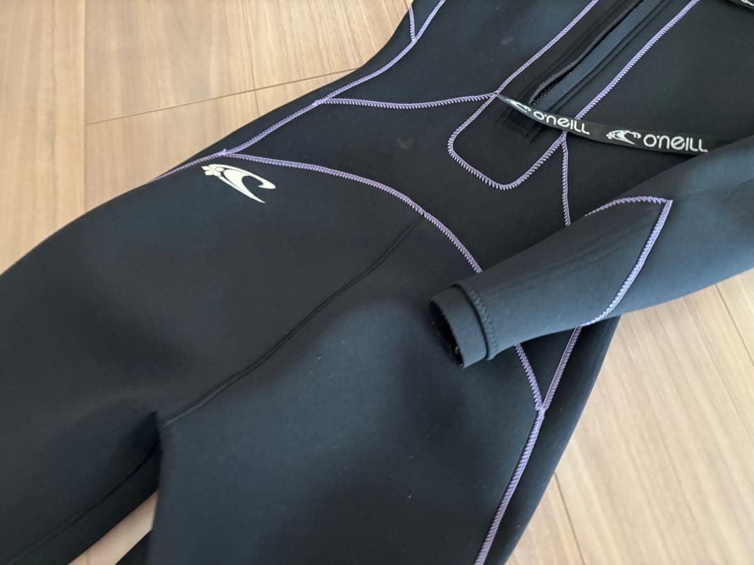★日本製・美品★お洒落　オニール　フルスーツ　ウエットスーツ　サーフィン　可愛い