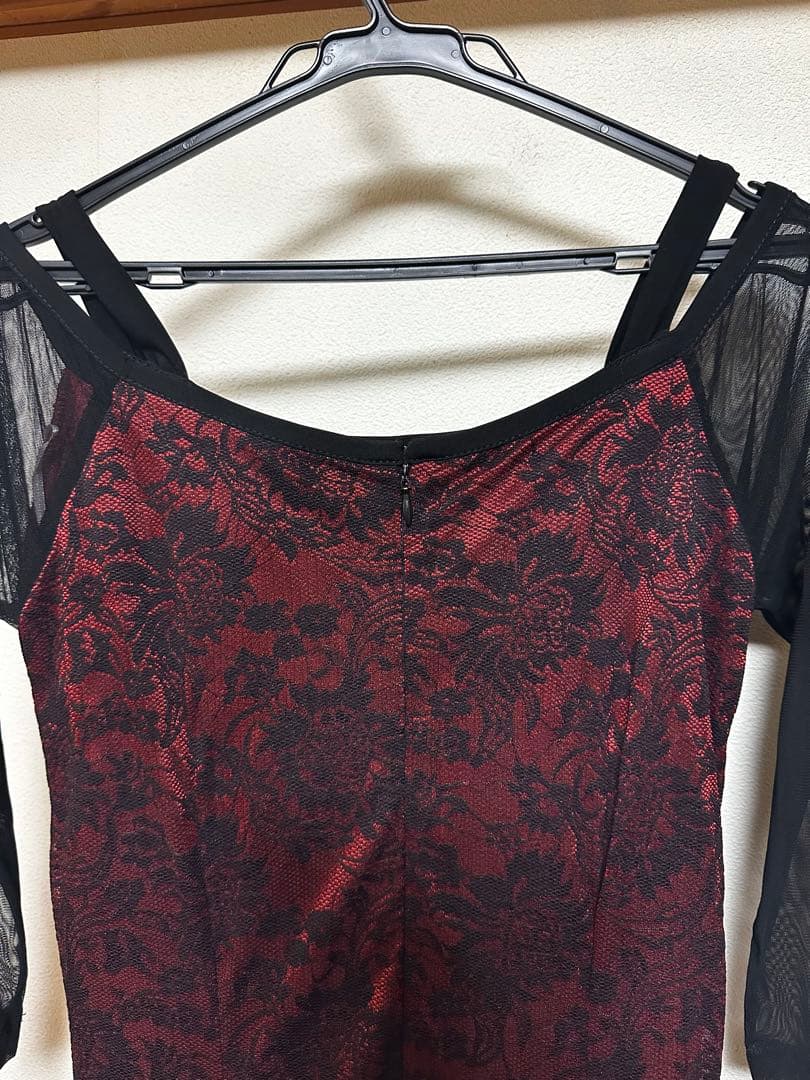 Mサイズ　社交ダンスドレス パーティ用　赤黒花柄 未使用