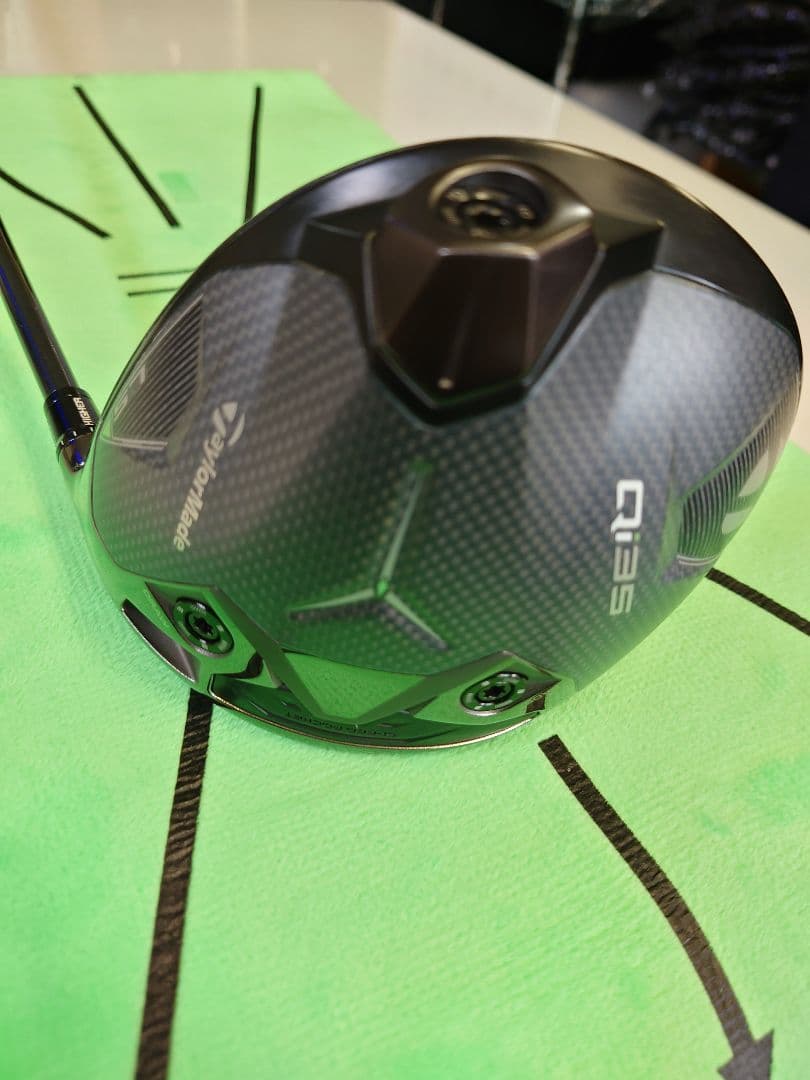 TaylorMade Qi35ドライバー 10.5度 LS