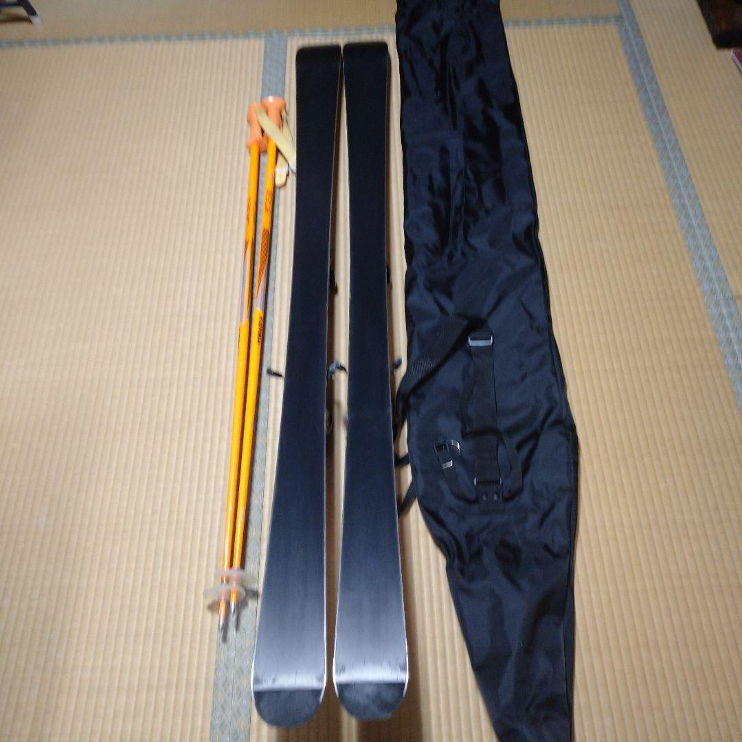 K2のスキー板とSALOMONのビンディングの スキーセット