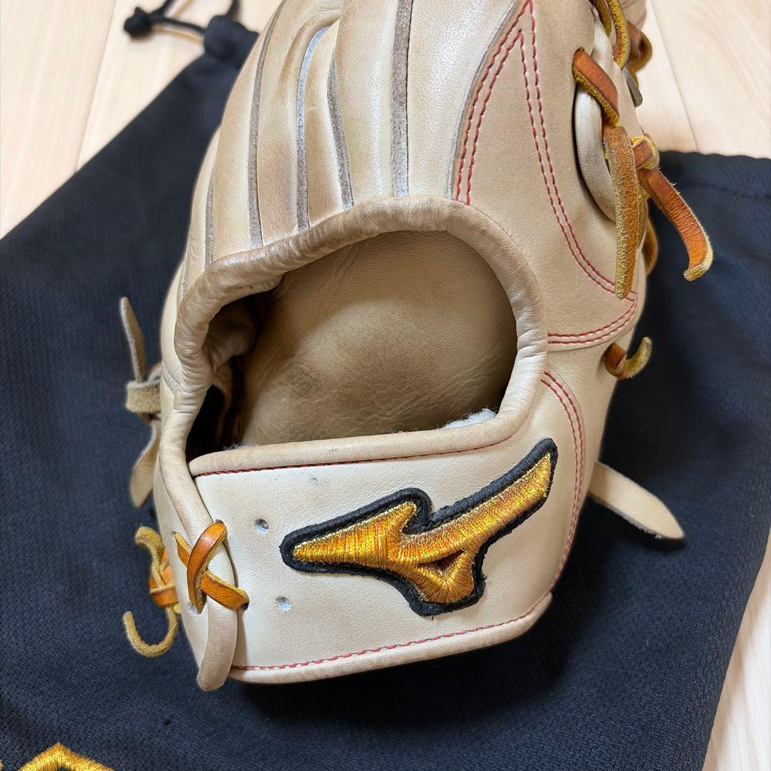 ミズノプロクラシック　軟式　外野用　キャメル　袋・グローブ手入れ道具付き