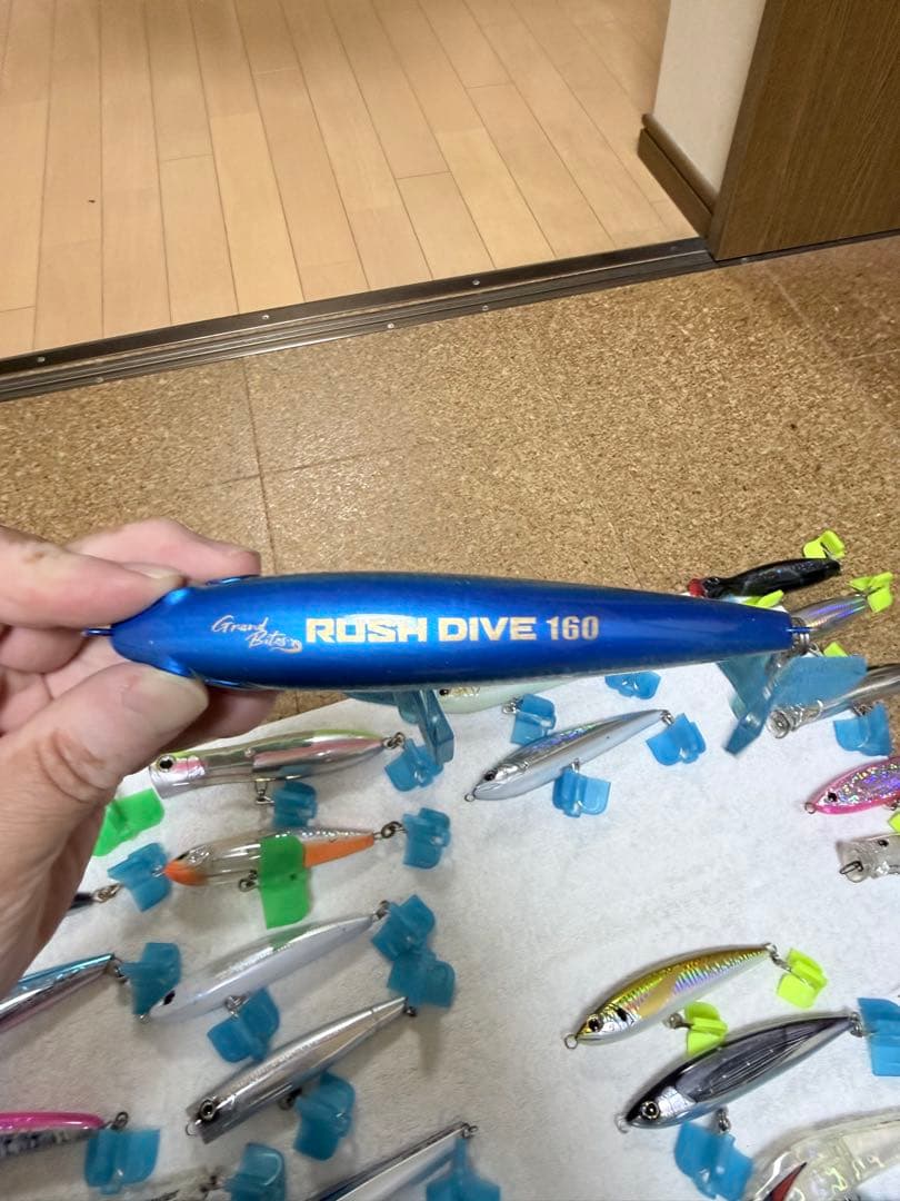 トップウォータープラグルアー