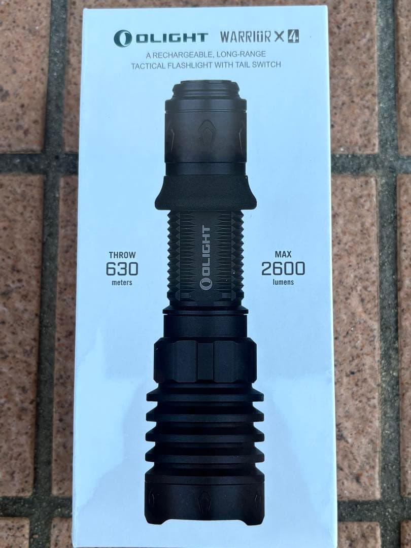 Olight Warrior X 4 2600ルーメンブラック