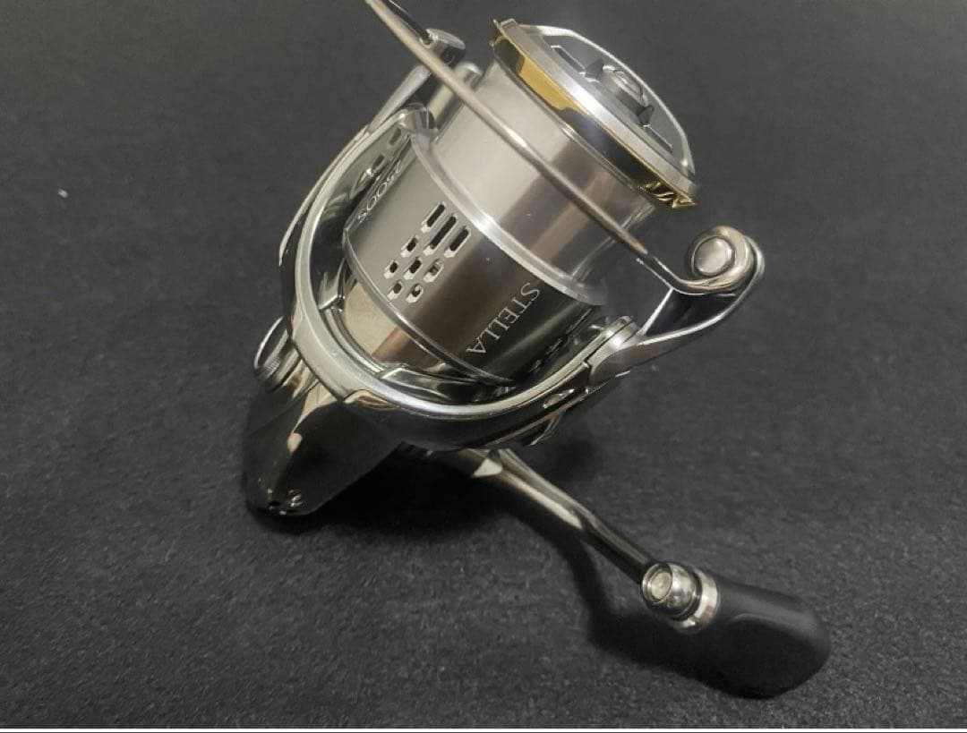 シマノ 18ステラ 2500S スピニングリール 日本モデル 箱付き 美品