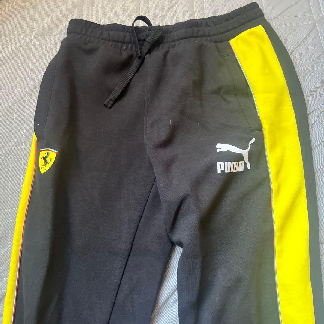 PUMAFerrariコラボトラックセットアップ