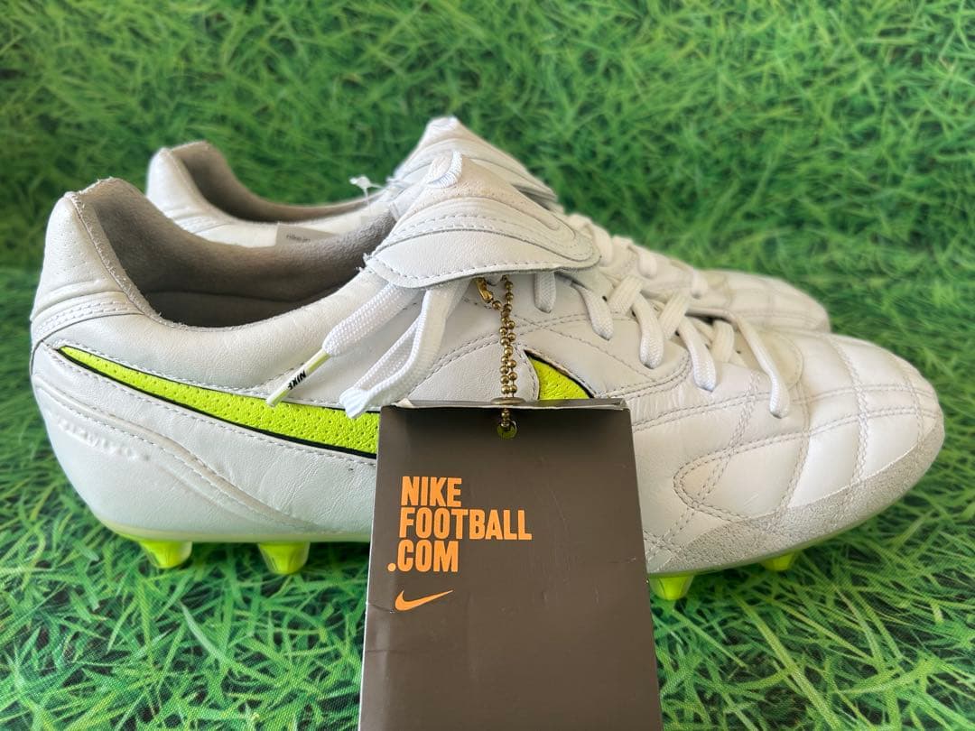 ☆新品☆送料無料☆NIKE(ナイキ)TIEMPO LEGEND Ⅲ HG☆