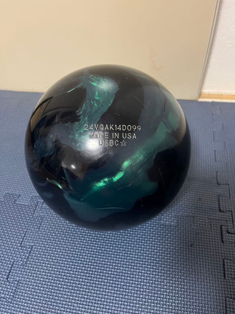 Storm IQ Tour A.I. ボウリングボール　15ポンド