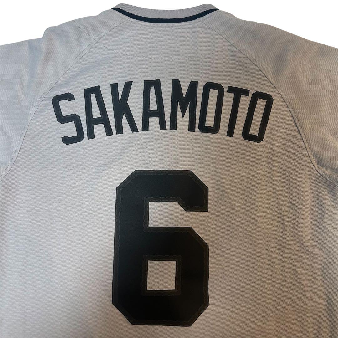 【伝統の一戦・希少】　読売ジャイアンツ　坂本勇人　レプリカユニフォーム　サイズS